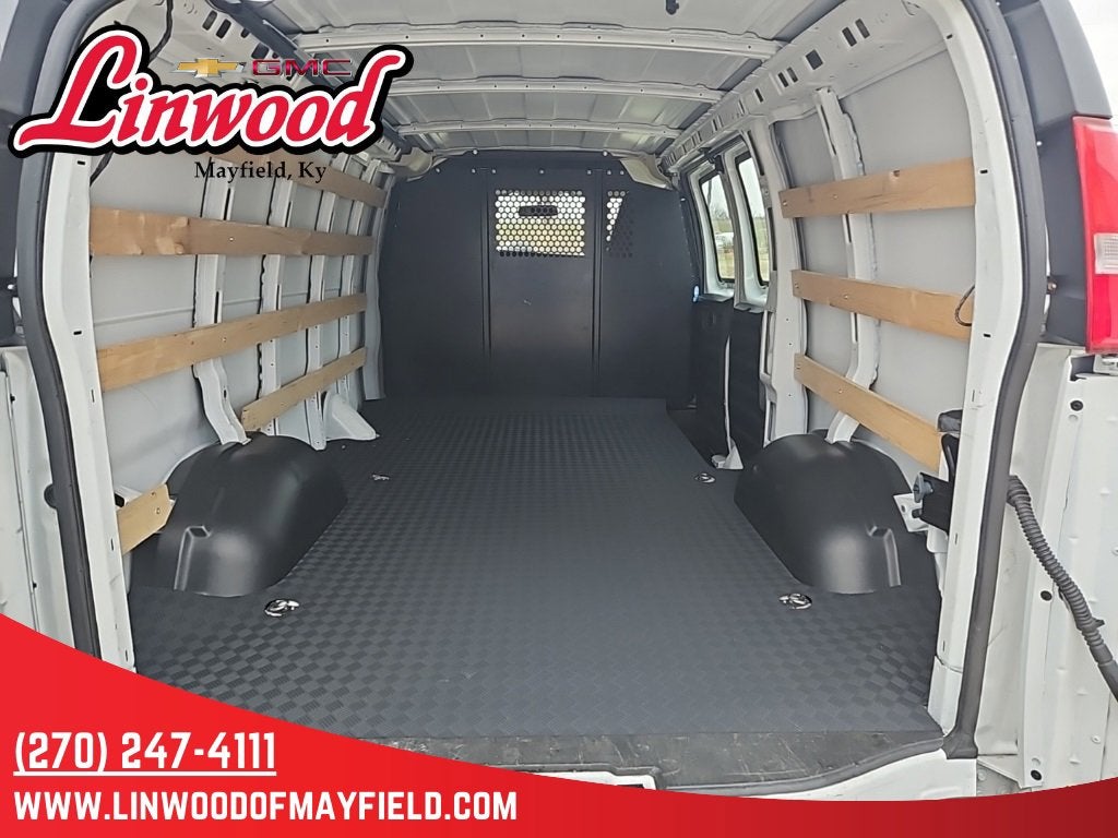 2024 Chevrolet Express Cargo 2500 WT