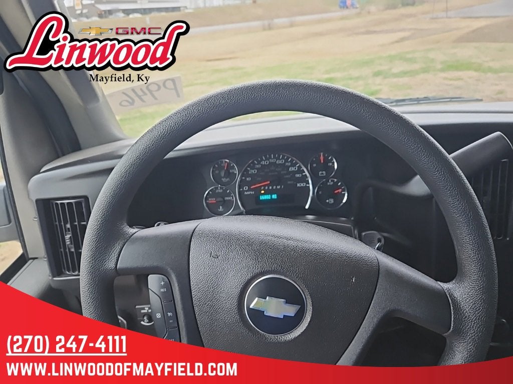 2024 Chevrolet Express Cargo 2500 WT