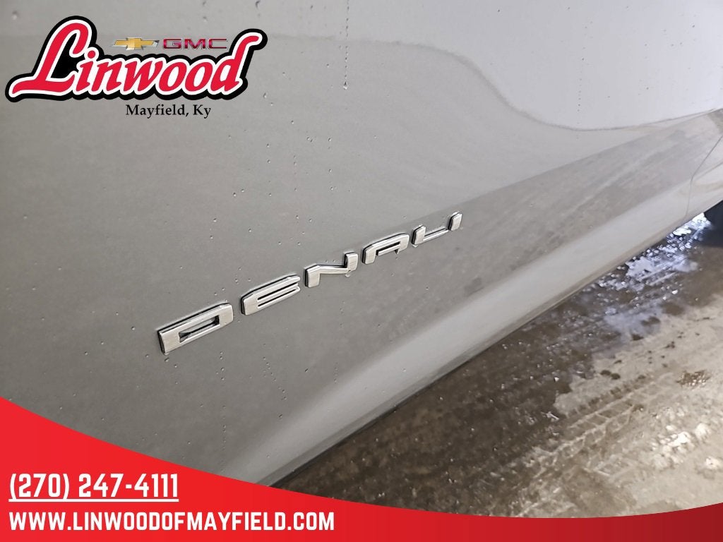 2025 GMC Acadia Denali