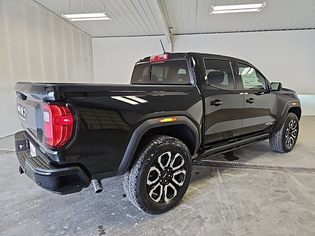 2025 GMC Canyon AT4