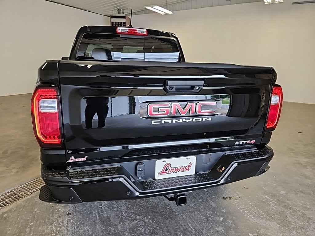 2025 GMC Canyon AT4