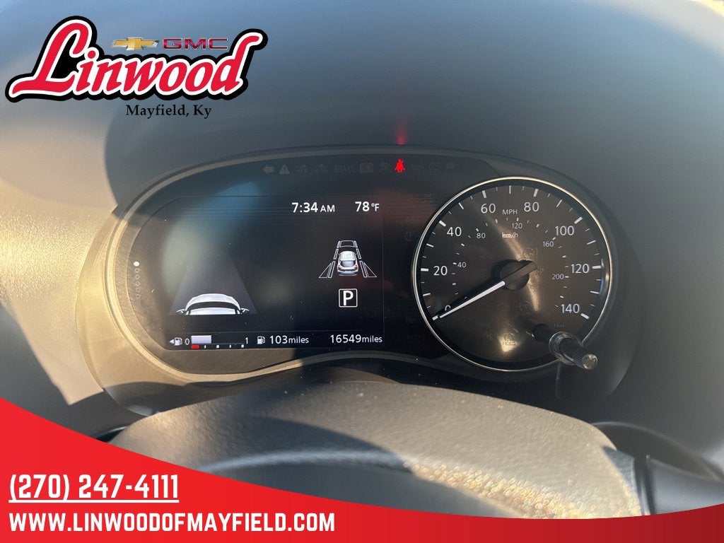 2024 Nissan Kicks SR