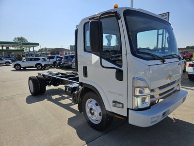 2025 Chevrolet Low Cab Forward 4500 Base