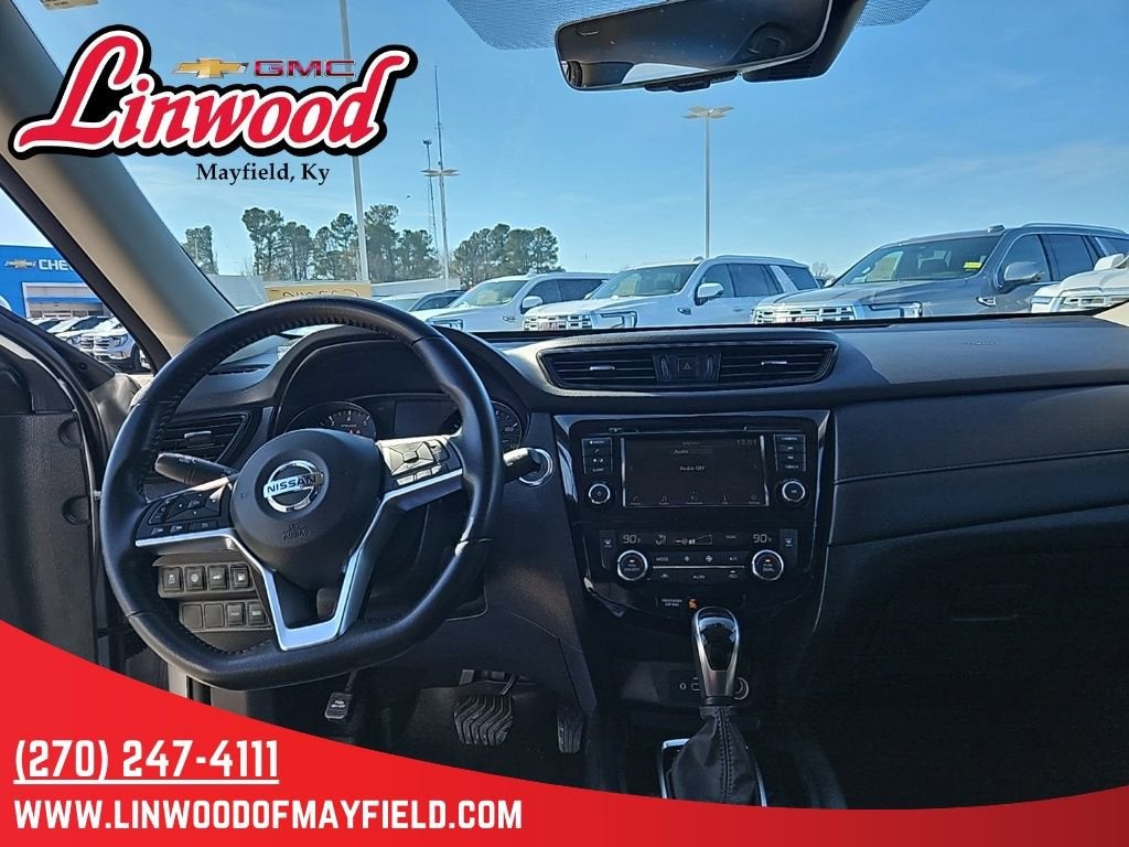 2020 Nissan Rogue SV